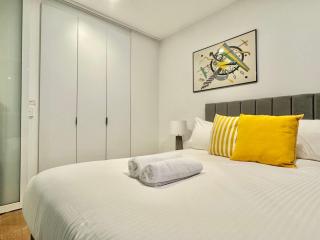 Stylish CBD apt in prime location w Balcony#TF25 - 4