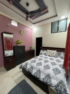 Gayatri Homestay - 1