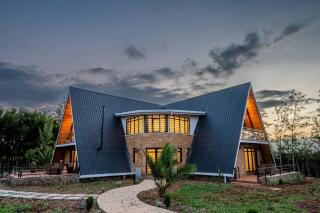 Luxury 4-Bedroom A-Frame Cabin - Nanyuki - 0