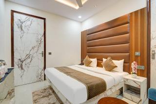Hotel Grand King Plaza - 7
