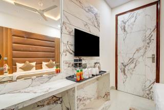 Hotel Grand King Plaza - 3