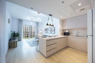 Bloomfields 2BR in Waters Edge 9 - 1