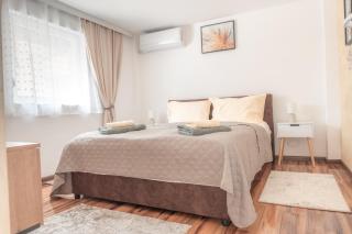 Nora Apartments - 3