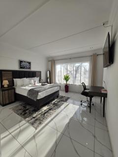 Flourish Haven Escape - 7