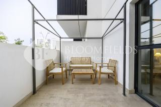 Bloomfields 1BR In Water Edge 1 - 2