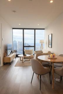 Modern Southbank Apartment - 5
