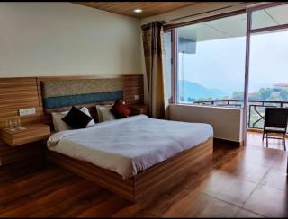 Mountain Escape 2 BHK flat 1km from Mall Road - 7