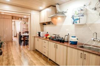 Mountain Escape 2 BHK flat 1km from Mall Road - 2