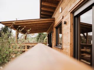 Romantikchalet Vogelnest mit Whirlpool, Kamin, Balkon & Terrasse - 3