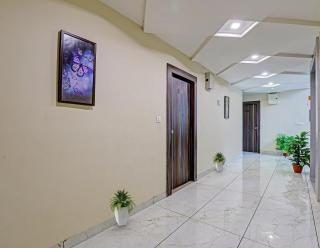 Super Collection O Hotel Raj Palace - 5