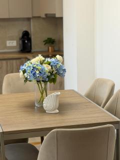 Astor Apartment - 4