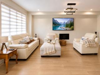 Luxury Furnished 4BR Home for Monthly Stays - 6