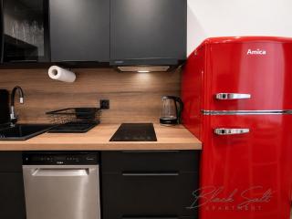 Black Salt Apartments - 3