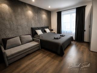 Black Salt Apartments - 8
