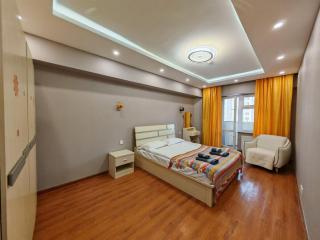 Modern Central Apartment in Ulaanbaatar, 2 Bedrooms and 1 separate living room - 1
