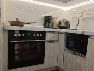 Modern Central Apartment in Ulaanbaatar, 2 Bedrooms and 1 separate living room - 4