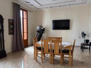 Neoclassical apartment downtown - 2