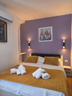 INCHY ACCOMMODATION - Deluxe Rooms & fully equipped kitchen in Diocletian's Palace - 2