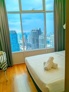 Sky suites klcc suites home - 2