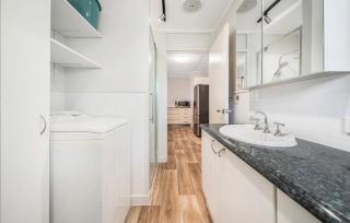 Coastal Convenience in Mudjimba, 1 Bed Apartment - 5