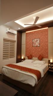 Gamagashree Hotel and Fine Dine - 1