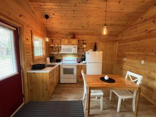 Lawrencetown Lodge - The Redwood Studio - 4