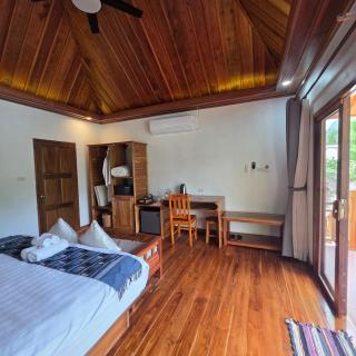 Nam Ou View Villa Corner - 7