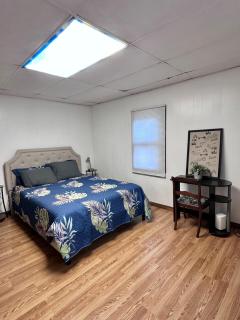 Walk to Downtown & IU - Charming 3 BR Cottage - 1