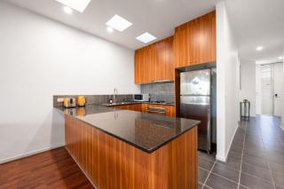 Butlers Place - 6