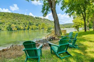 NEW! Riverfront Trout Fishing! White River Retreat - 0
