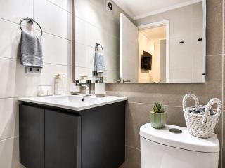 Brisas del Sol apartment - steps from the airport - 2