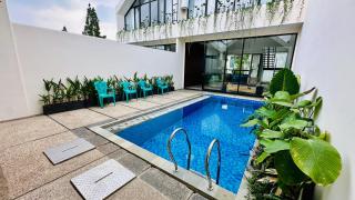 Villa Alam with Pool - Graha Puspa Lembang - 6