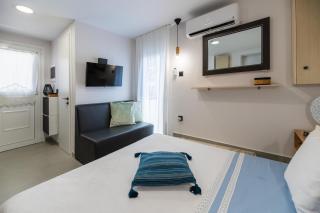 Figaro Traditional House - 7