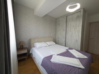 Tesla Apartment - Stay Like a Local - 1