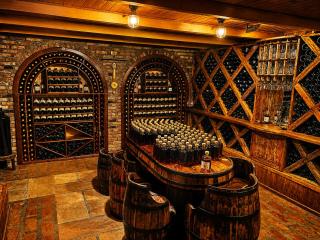 HOTEL GUGLUX &WINE CELLAR - 0