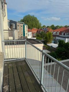 Modern Design Apartment with Balcon - 9