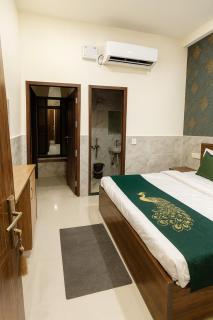 Hotel Regal Delight Star Taj - Best Rated Area #hygienic and Affordable Rooms, Check in Guarantee,Near Taj mahal - 4