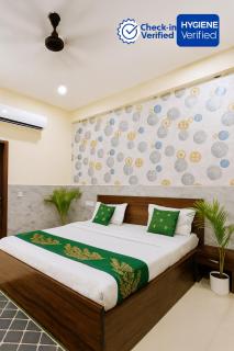Hotel Regal Delight Star Taj - Best Rated Area #hygienic and Affordable Rooms, Check in Guarantee,Near Taj mahal - Agra - 0