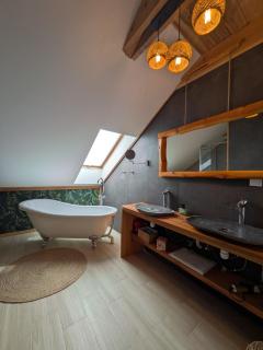 Kierunek Puszcza 2 Apartamenty - Balia, Sauna, Grota solna - max 14 osob - 4