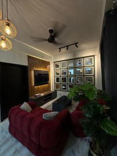 Modern 2BR Executive Stay -Self Check-In -E-11 - 0