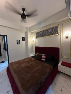 Modern 2BR Executive Stay -Self Check-In -E-11 - 7