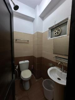 Modern 2BR Executive Stay -Self Check-In -E-11 - 6