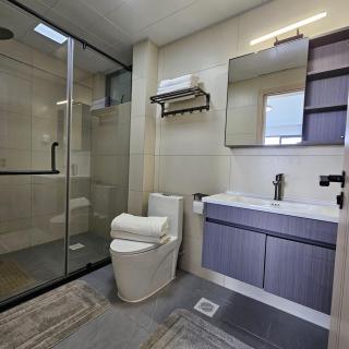 Guest Favourite - Nairobi - 9