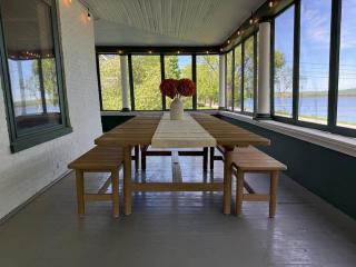 Lakefront Farmhouse for Family Gatherings - 8