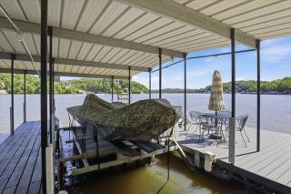 Stay at this 4 Bed 3 Bath Lakefront Home with Private Dock - 8