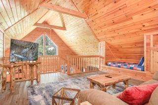 Douglas Lake Cabin Hot Tub Pool Lake Access, and Loft - 9