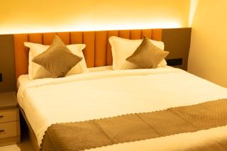 Lumis Studio Apartment - Vizag - 5