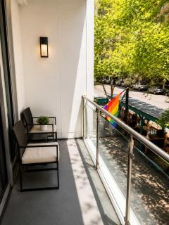 Downtown Tulsa Executive Suite Sleeps 6 Gym Co-Work & Lounge Access - 3
