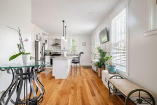 Beautiful Victorian House - 7
