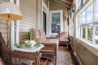 Beautiful Victorian House - 2